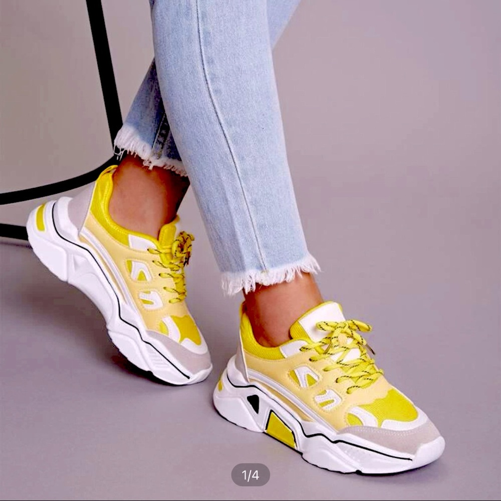 Lace Up Front Chunky sneakers